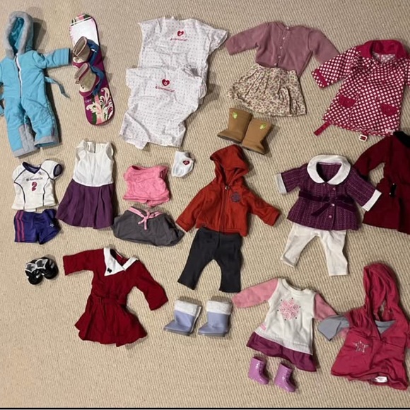 American girl dolls and accessories lot - Picture 2 of 5